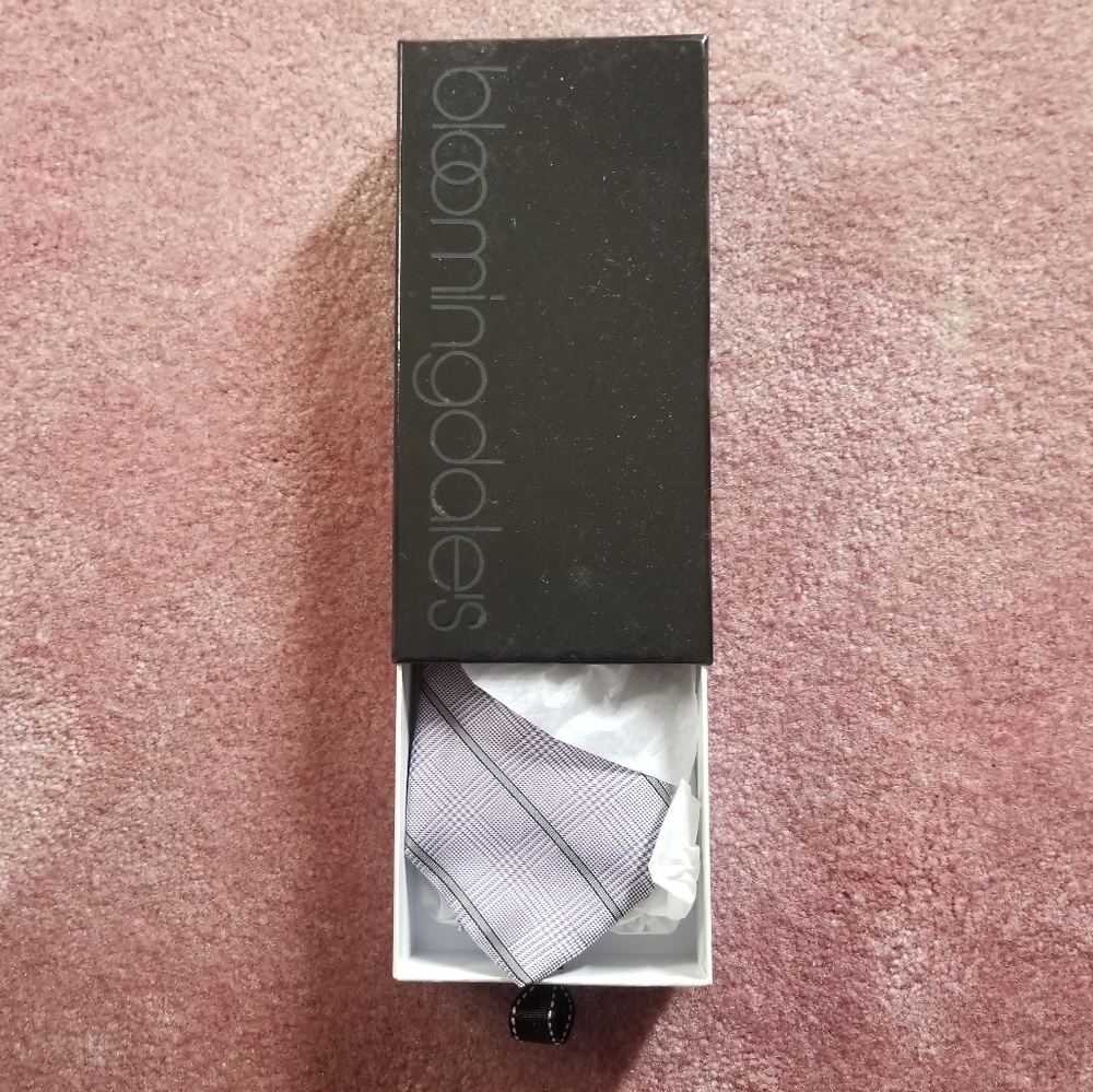 Joseph Abboud Neck Tie 100% Silk NWT NIB